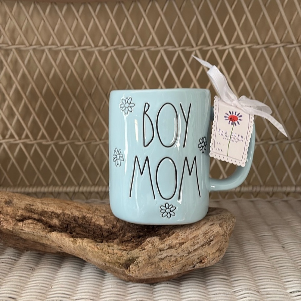 Rae Dunn Boy Mom coffee/tea mug